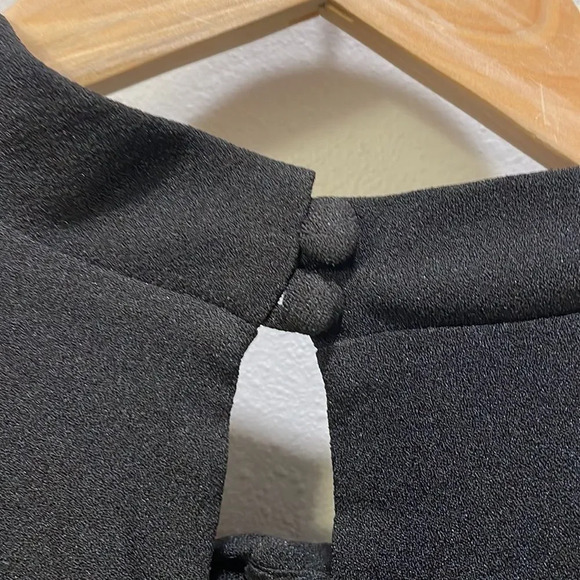 JULIA Jordan woman’s black jumpsuit - Picture 15 of 16